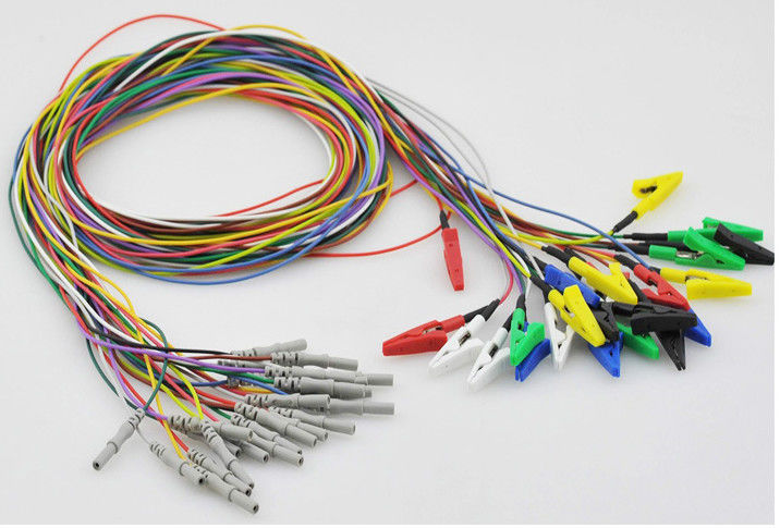 شركات تجميع الكابلات الإلكترونية UL ROSH 300V 2c 3c 22awg 28awg Multi Core