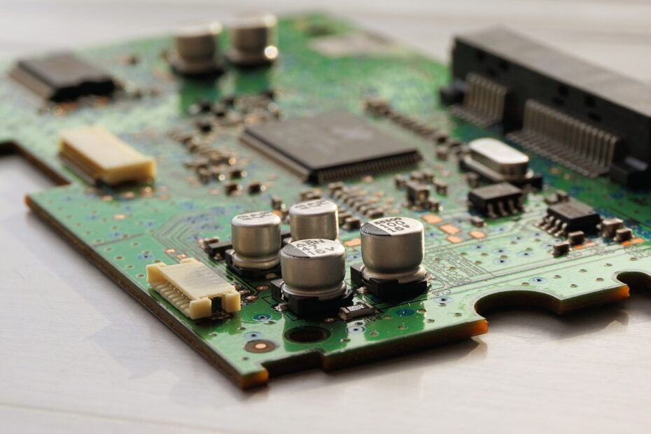نوع لوحة PCB الصلبة PCBA تجميع لوحة الدوائر SMT THT خدمة مفتاحها في الصين وكمبوديا