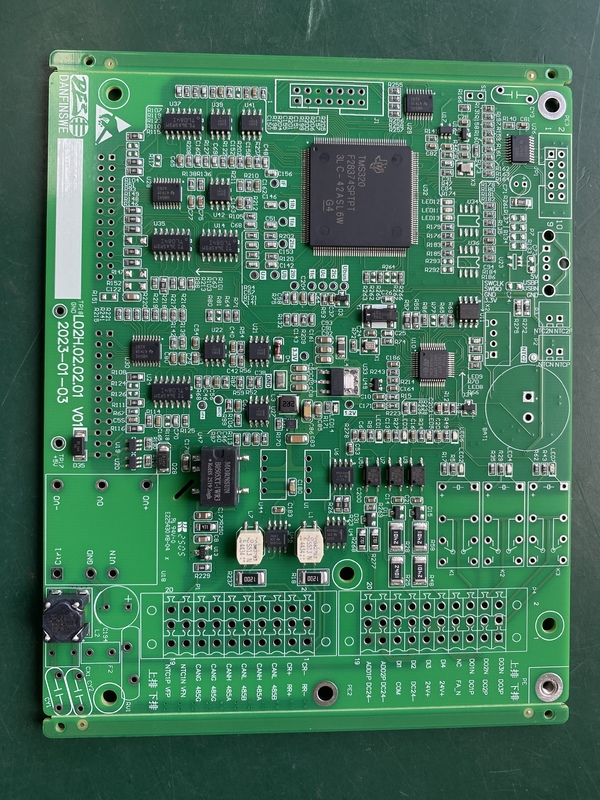 قناع الصلب الأبيض لحماية الطاقة مجمع PCB مع سمك 1.6mm وشهادة Rohs