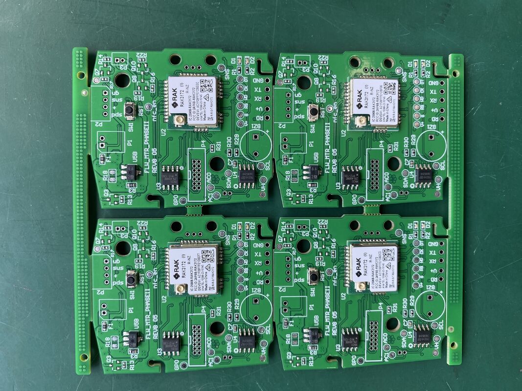 التحكم في العقبة PCB النحاس سميك مع الامتثال ROHS توفير خصائص كهربائية وتحسين الموصلات الحرارية